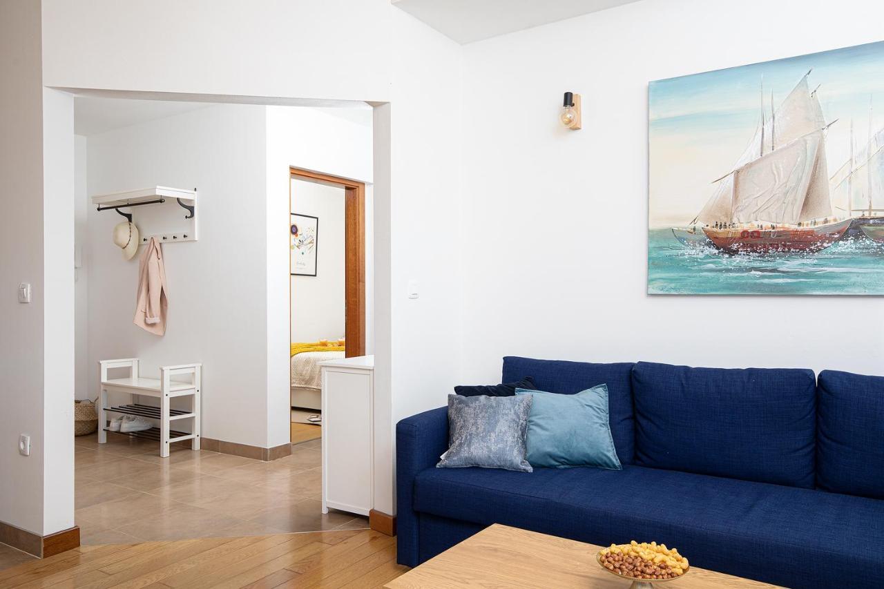 Cesare Apartment, With Swimming Pool And Sea View Ližnjan Εξωτερικό φωτογραφία
