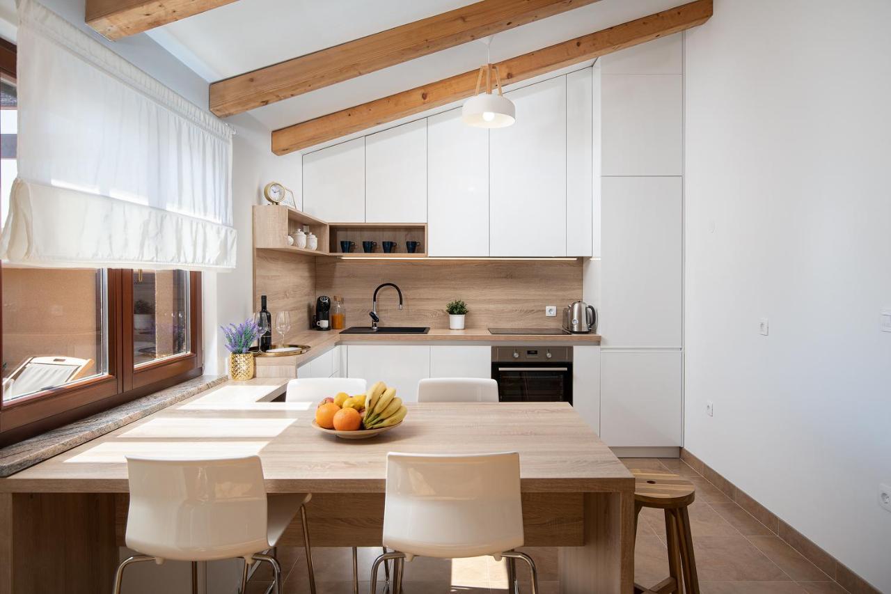 Cesare Apartment, With Swimming Pool And Sea View Ližnjan Εξωτερικό φωτογραφία